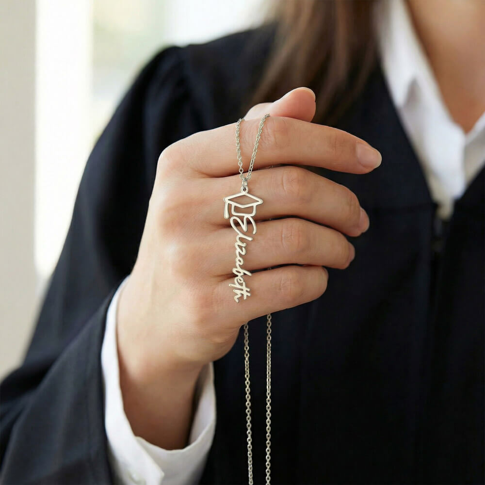 Collier Prénom pour Graduation Infirmière